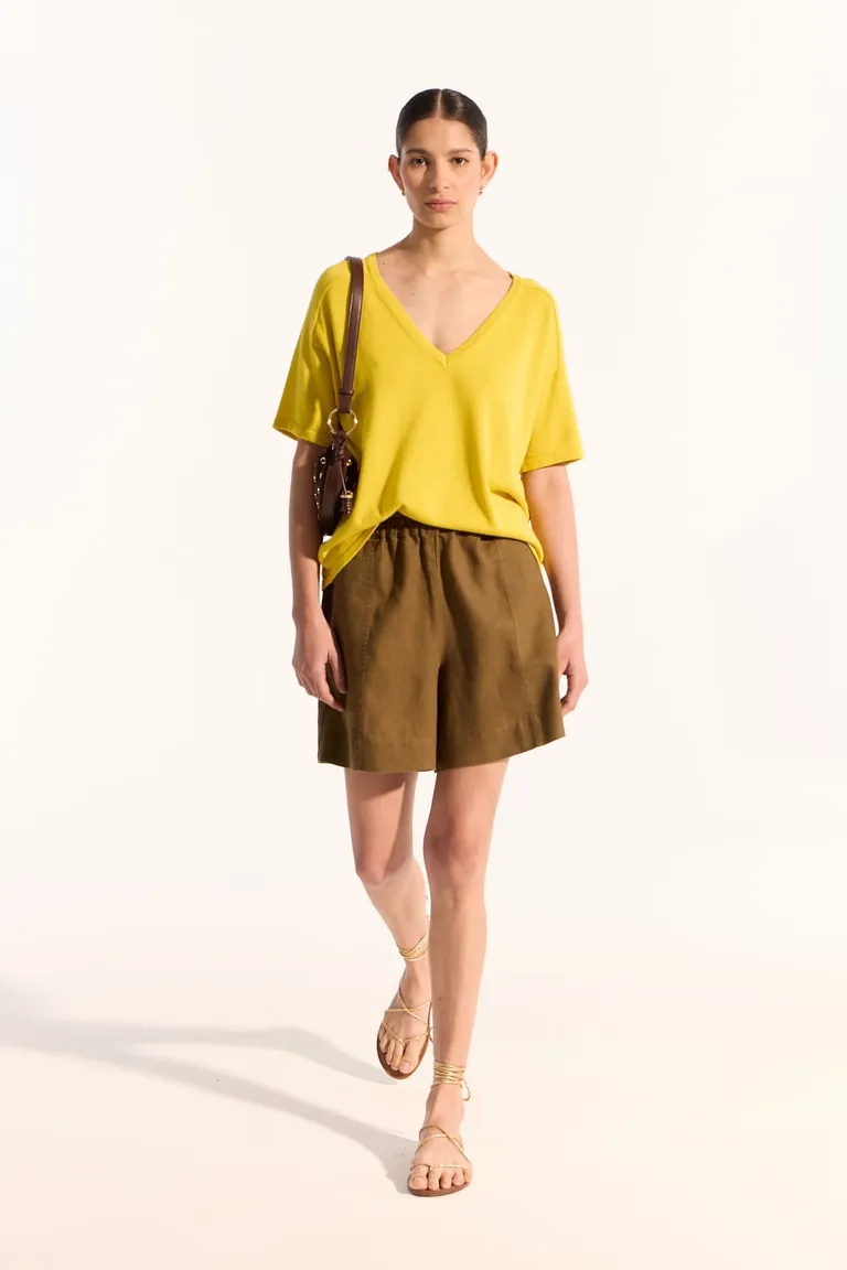 Bermuda relajada de lino con diseño modular y detalles prácticos de Portsaid en Shorts para argentina