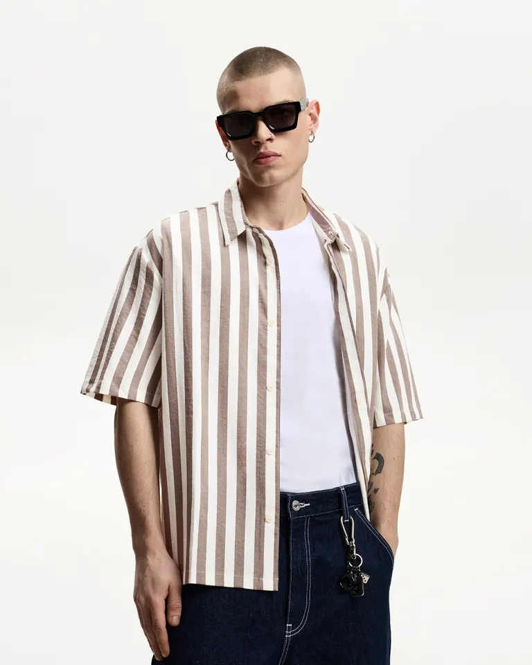 Camisa relax manga corta de Bershka en Camisas para argentina