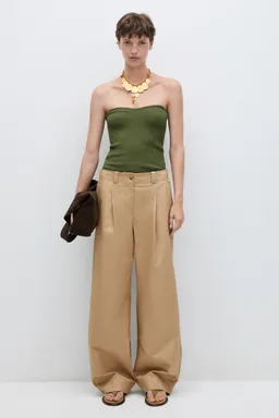 Pantalón pinzado wide leg de Mango en Pantalones para argentina