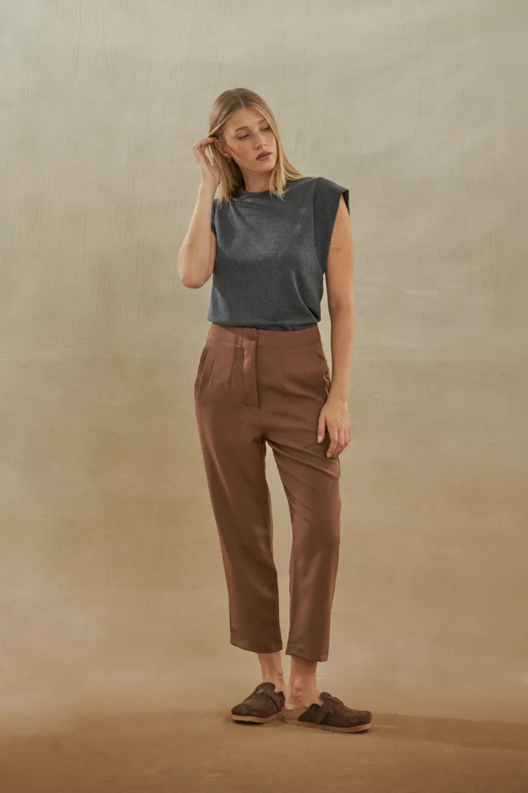 Pantalón recto de vestir en tono marrón para mujer de Apricot en Pantalones para argentina