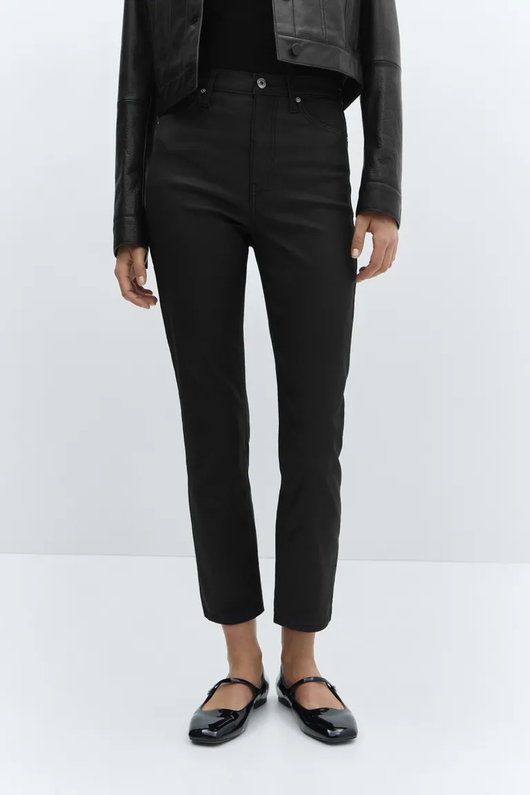 Jeans claudia slim crop encerados de Mango en Pantalones para argentina