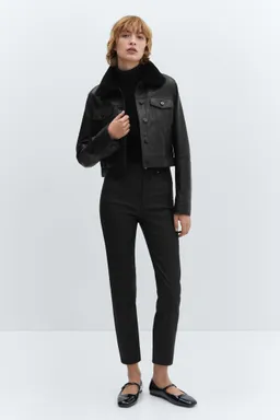 Jeans claudia slim crop encerados de Mango en Pantalones para argentina