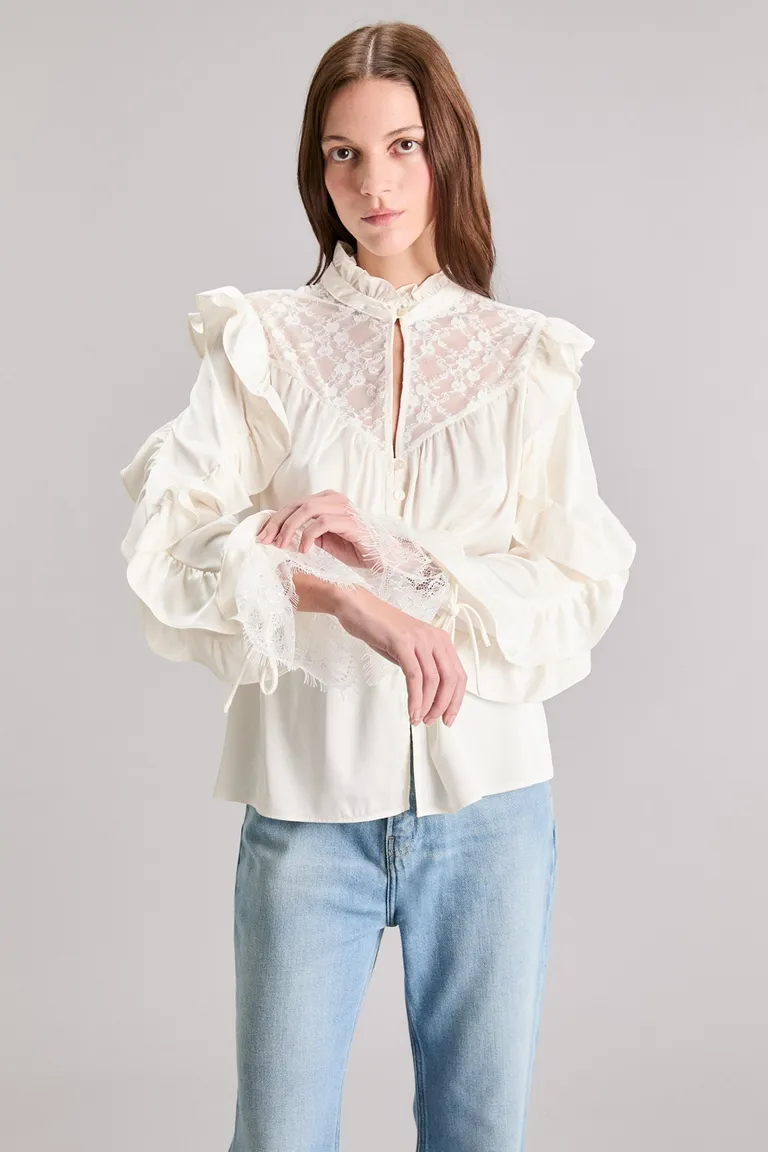 Camisa de Diseño Romántico con Encaje y Volados para Mujer de Kosiuko en Camisas para argentina