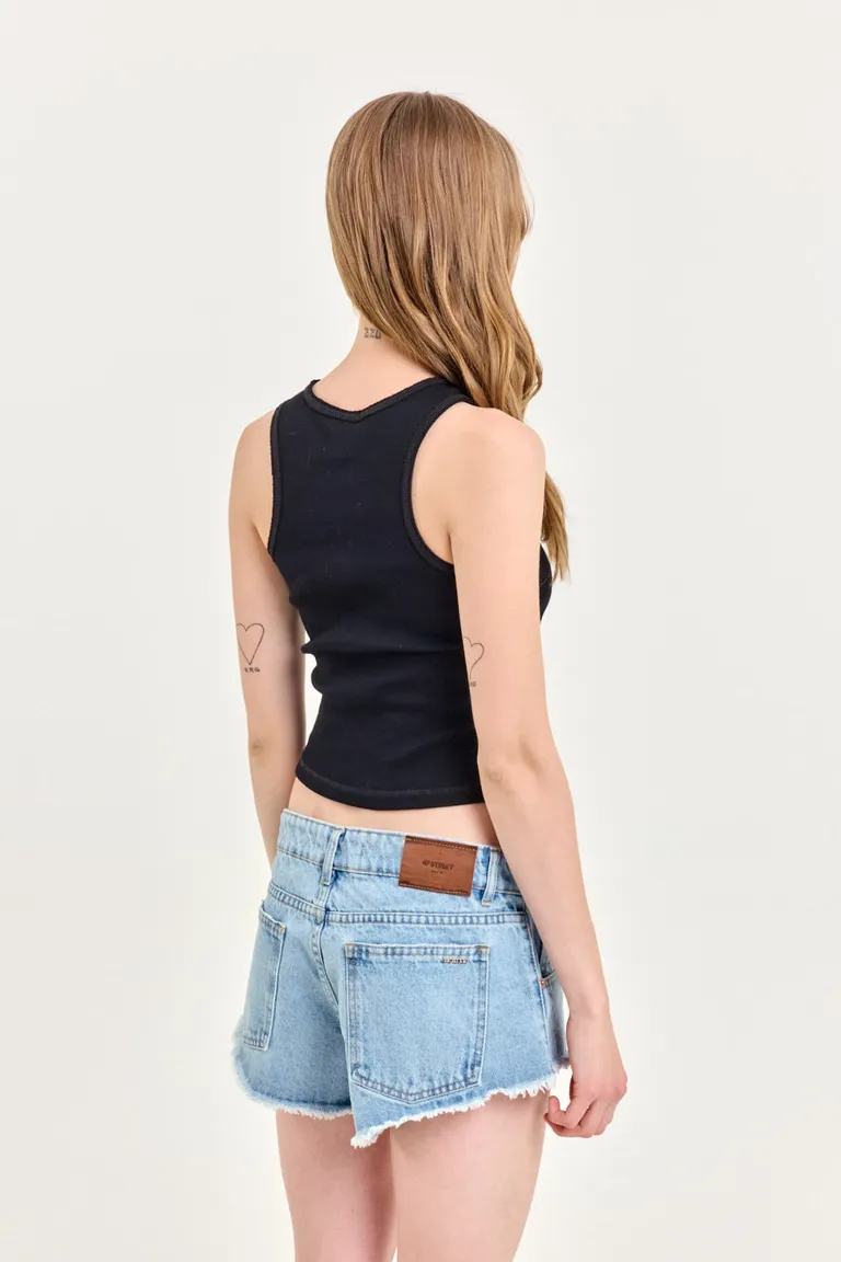 Shorts de jean de tiro bajo con ruedo desflecado - Estilo casual y vintage de 47 Street en Shorts para argentina