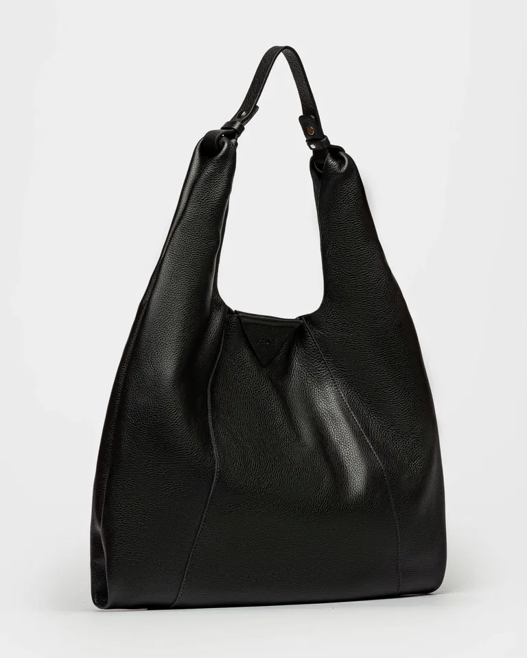 Bolso shopping de diseño amplio y versátil con estructura blanda de Prüne en Bolsos y Carteras para argentina