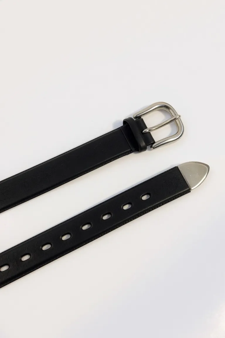 Cinturón de cuero negro con hebilla metálica para mujer de Maria Cher en Cinturones para argentina