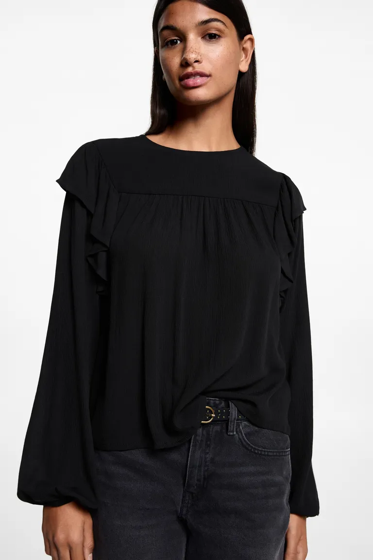 Blusa con volantes de Mango Teen en Blusas para argentina