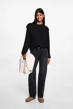 Blusa con volantes de Mango Teen en Blusas para argentina