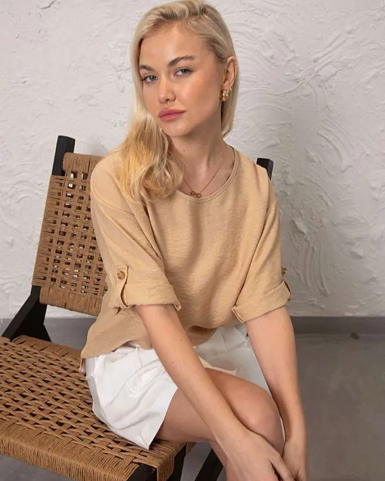 Blusa manga 3/4 remangable con botón de seda emilia de Hesed en Blusas para argentina