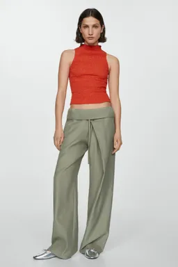 Top textura fruncida de Mango en Tops para argentina