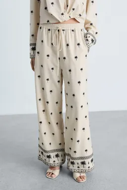 Pantalón recto bordado de Mango en Pantalones para argentina