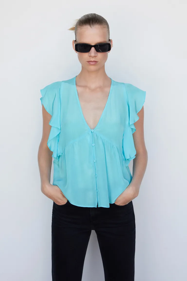 Blusa con volantes de Mango en Blusas para argentina