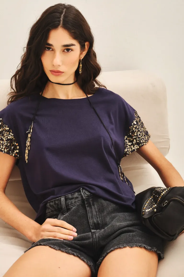 Remera de algodón con bordados en lentejuelas violeta para mujer de Rapsodia en Remeras para argentina