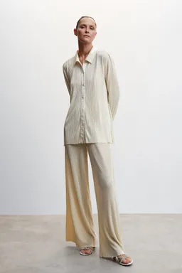 Pantalón palazzo plisado de Mango en Pantalones para argentina