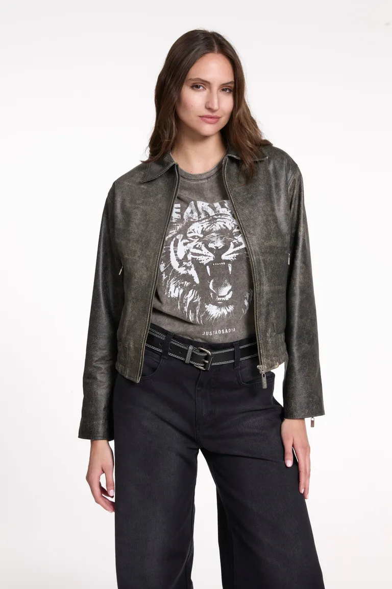 Campera de cuero sintético con diseño bomber y elástico en la cintura de Justaosadia en Chaquetas para argentina