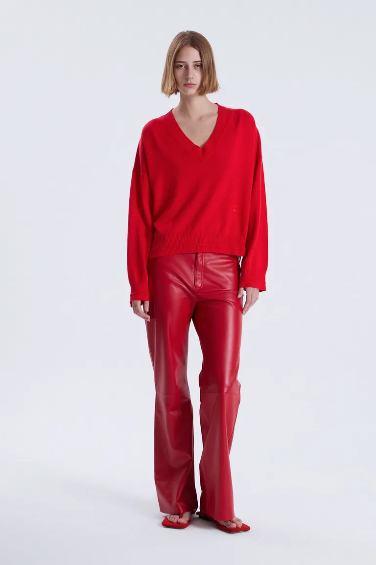 Elegante Sweater Rojo de Diseño Suelto y Cómodo para Mujer de Maria Cher en Buzos y Sweaters para argentina