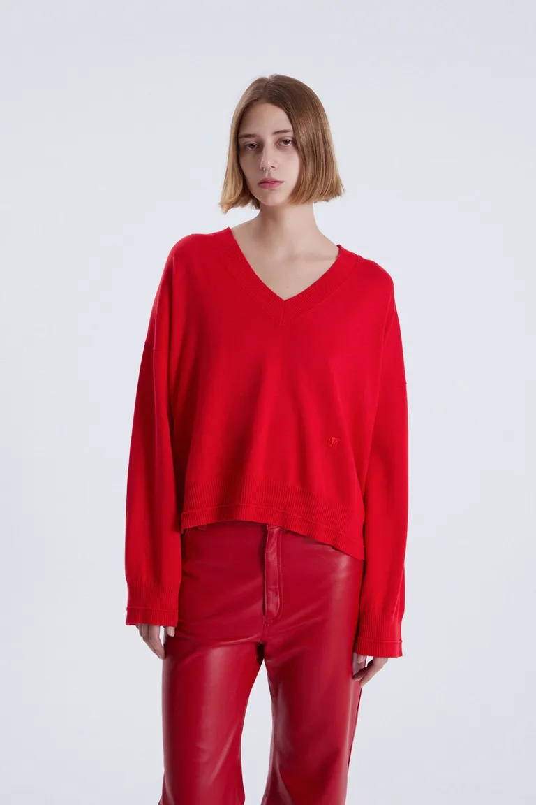 Elegante Sweater Rojo de Diseño Suelto y Cómodo para Mujer de Maria Cher en Buzos y Sweaters para argentina
