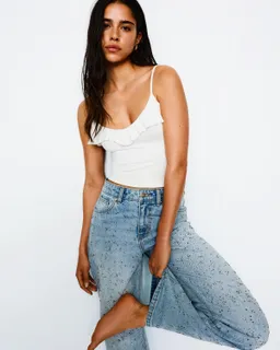 Top de tirantes con volantes de Bershka en Tops para argentina