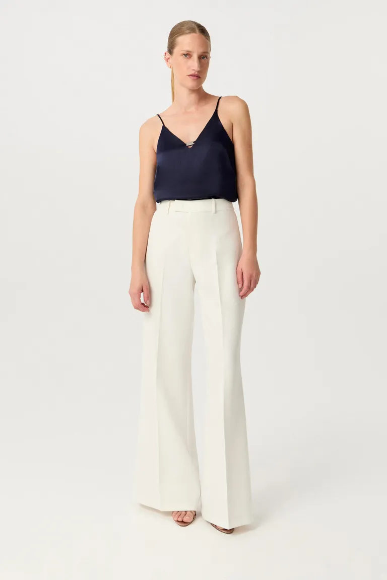 Top de Satén de Viscosa con Escote en V y Breteles Ajustables de Markova en Tops para argentina