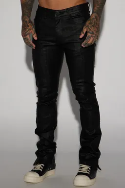 Pantalón encerado acampanado rebelde de Fashion Nova en Pantalones para argentina