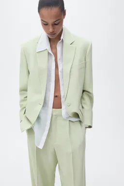 Pantalón traje recto de Mango en Pantalones para argentina