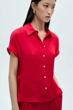 Camisa manga corta satinada de Mango en Camisas para argentina