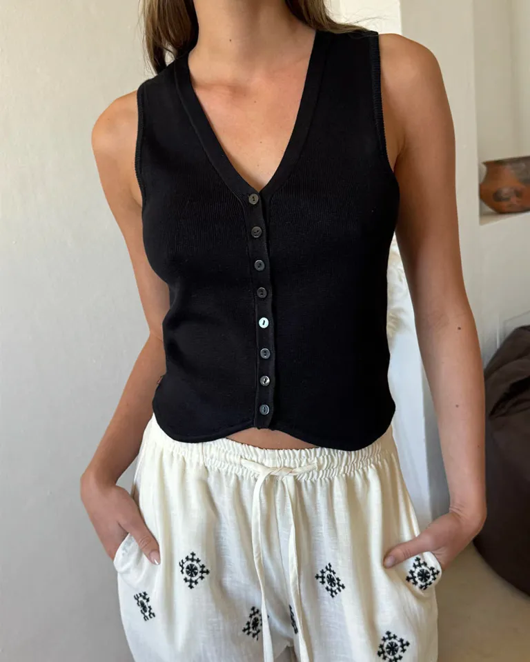 Chaleco sin mangas con cierre de botones para mujer, prenda premium y exclusiva de Sky en Chalecos para argentina