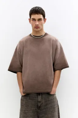 Remera boxy efecto lavado de Pull&Bear en Remeras y Polos para argentina