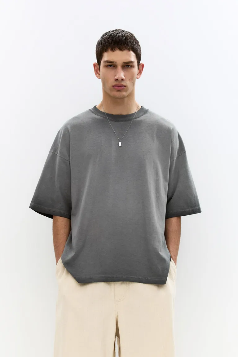 Remera boxy efecto lavado de Pull&Bear en Remeras y Polos para argentina