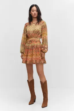 Vestido estampado con aberturas de Mango en Vestidos para argentina