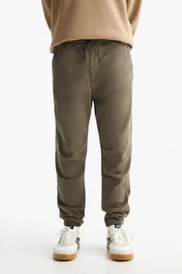 Jogger punto suave de Pull&Bear en Pantalones para argentina