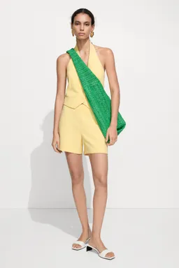 Shorts rectos tiro medio de Mango en Shorts para argentina