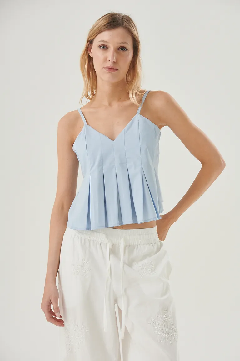 Top celeste con diseño de tablas, una prenda versátil y femenina para el verano de Sweet en Tops para argentina