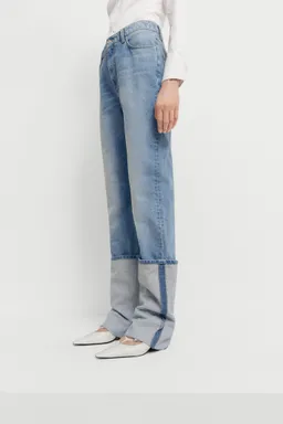 Jeans rectos bajo arremangado de Mango en Pantalones para argentina