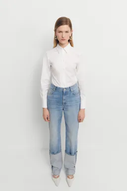 Jeans rectos bajo arremangado de Mango en Pantalones para argentina