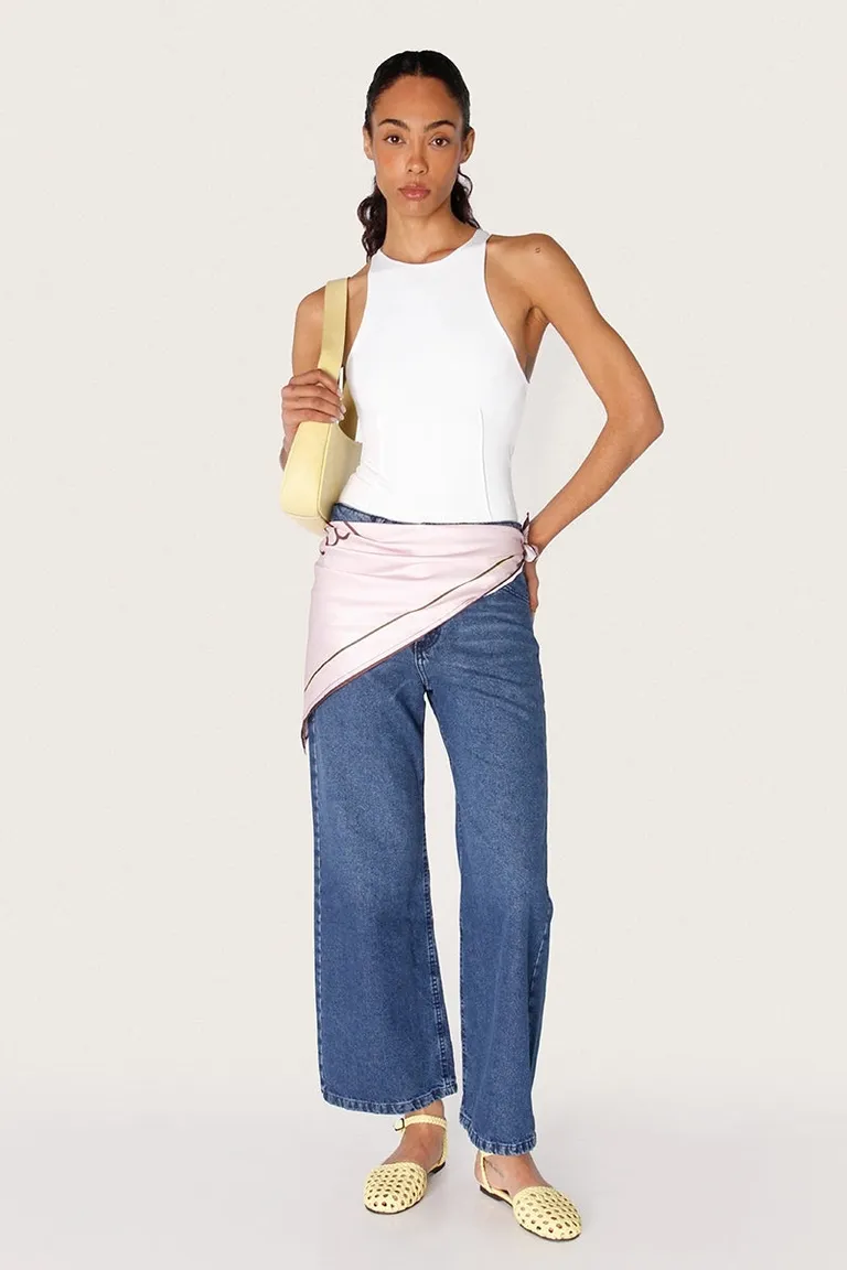 Pantalón de Jean Tera de Tiro Alto en Color Azul Marino de Sofia Sarkany en Pantalones para argentina