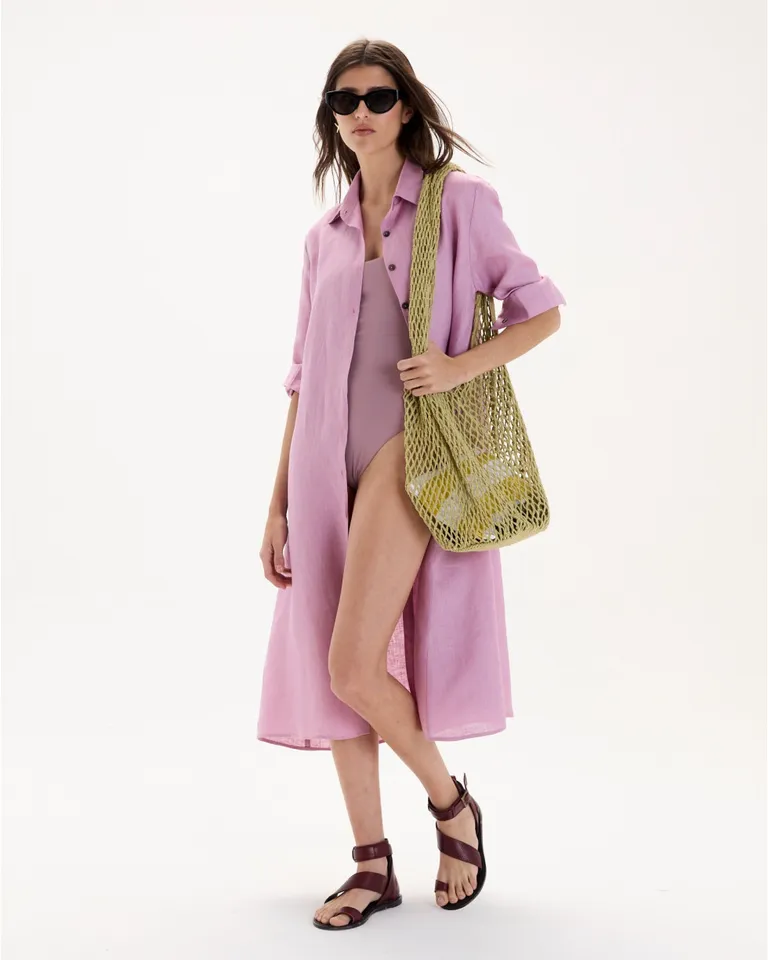 Vestido camisero de lino en rosa con silueta evasé y detalles prácticos de Blue Sheep en Vestidos para argentina