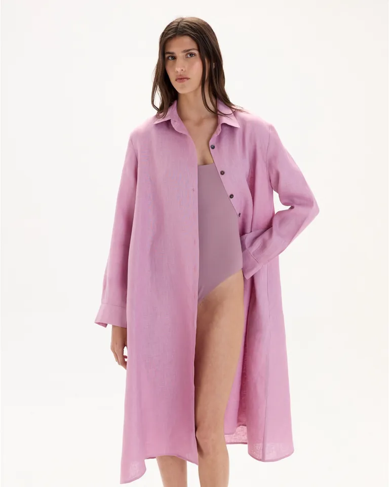 Vestido camisero de lino en rosa con silueta evasé y detalles prácticos de Blue Sheep en Vestidos para argentina