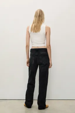 Jeans miami rectos tiro medio de Mango en Pantalones para argentina