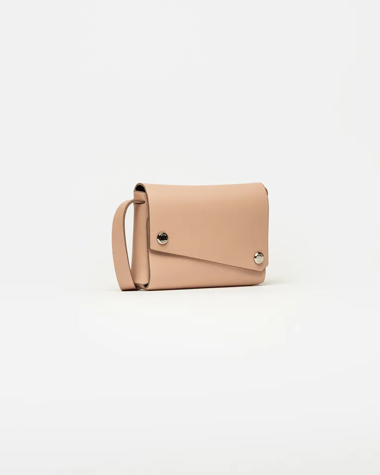 Mini bolso de cuero rosa con diseño minimalista y rígido de Prüne en Bolsos y Carteras para argentina