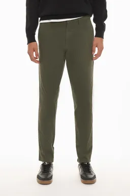 Pantalón chino skinny de Lefties en Pantalones para argentina