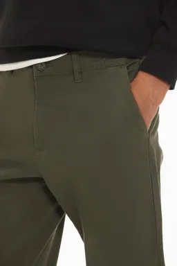 Pantalón chino skinny de Lefties en Pantalones para argentina