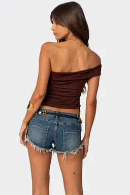 Top asimétrico off shoulder yafa de Edikted en Tops para argentina