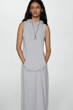 Vestido capucha bolsillo de Mango en Vestidos para argentina