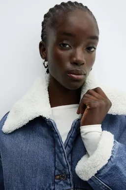 Campera borreguito oversize de Mango en Chaquetas para argentina