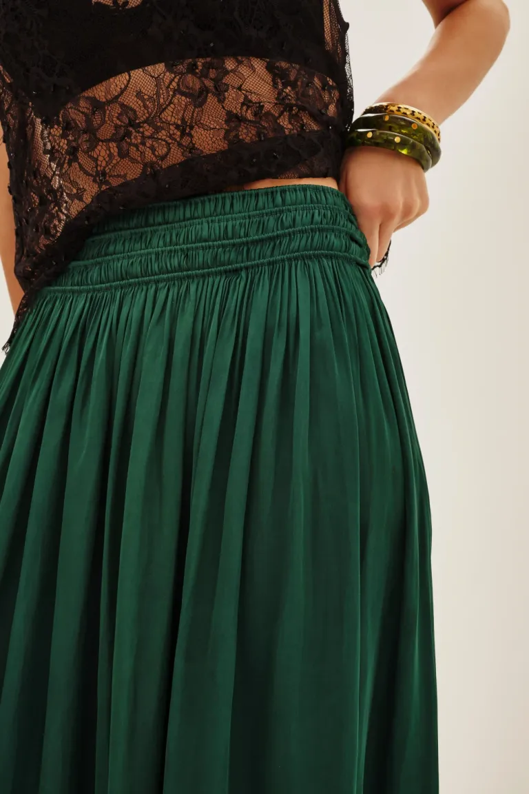 Falda larga fluida con cintura elástica fruncida y volado en el ruedo de Rapsodia en Faldas para argentina