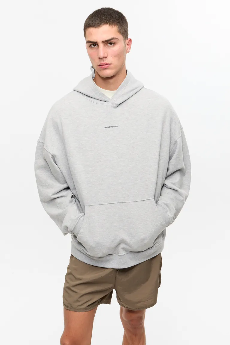 Buzo con capucha y bolsillo canguro en diseño oversize de Ay Not Dead en Buzos y Sweaters para argentina