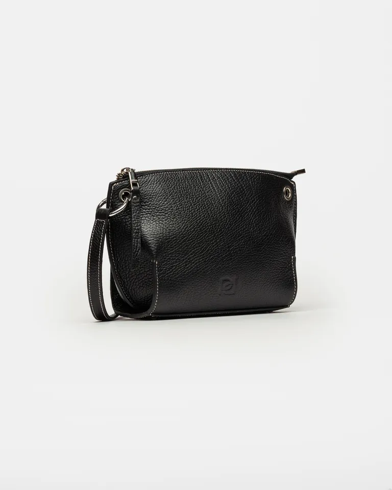 Bandolera sauvage en cuero negro de diseño sobrio y elegante de Prüne en Bolsos y Carteras para argentina