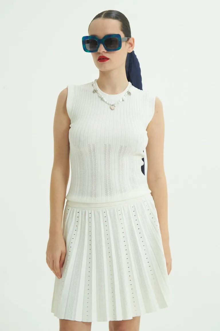 Falda de viscosa triet con efecto plisado y cintura elástica para un estilo elegante y casual de Las Pepas en Faldas para argentina