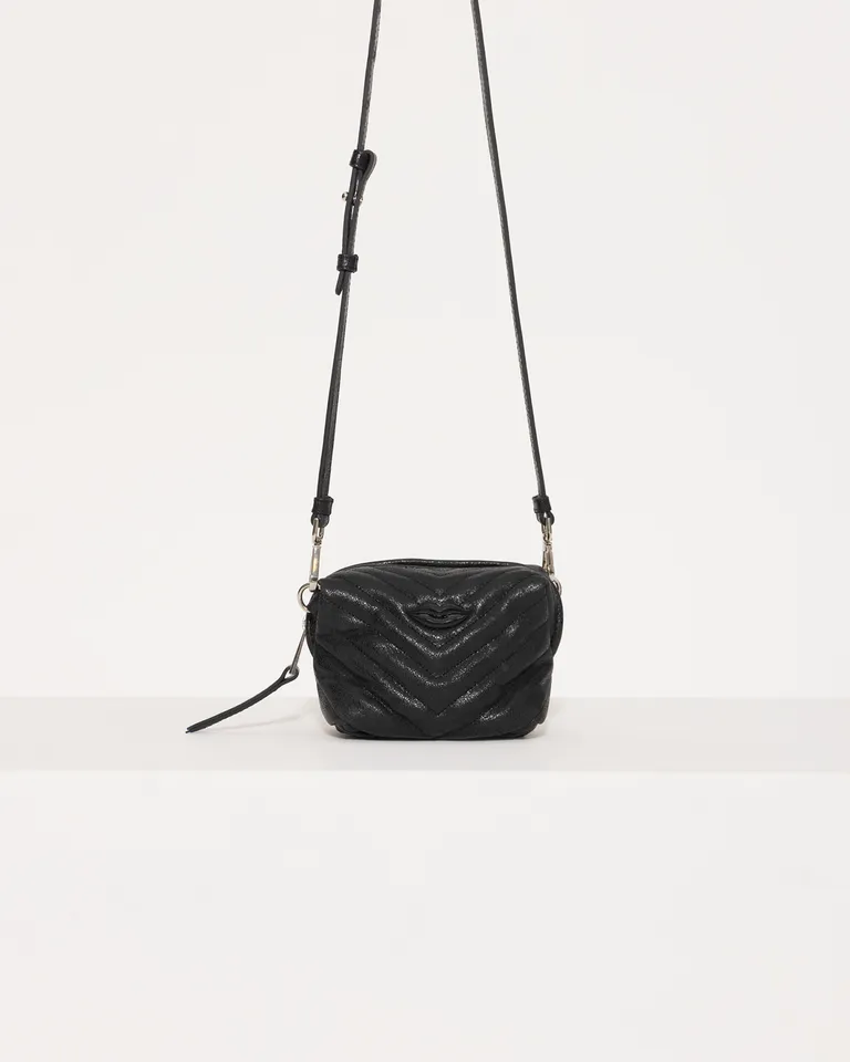 Bolso de piel compacto con cierre y detalle de lápiz labial de Jazmin Chebar en Bolsos y Carteras para argentina
